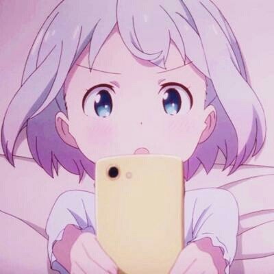 女子人肉占车位被司机强行顶开